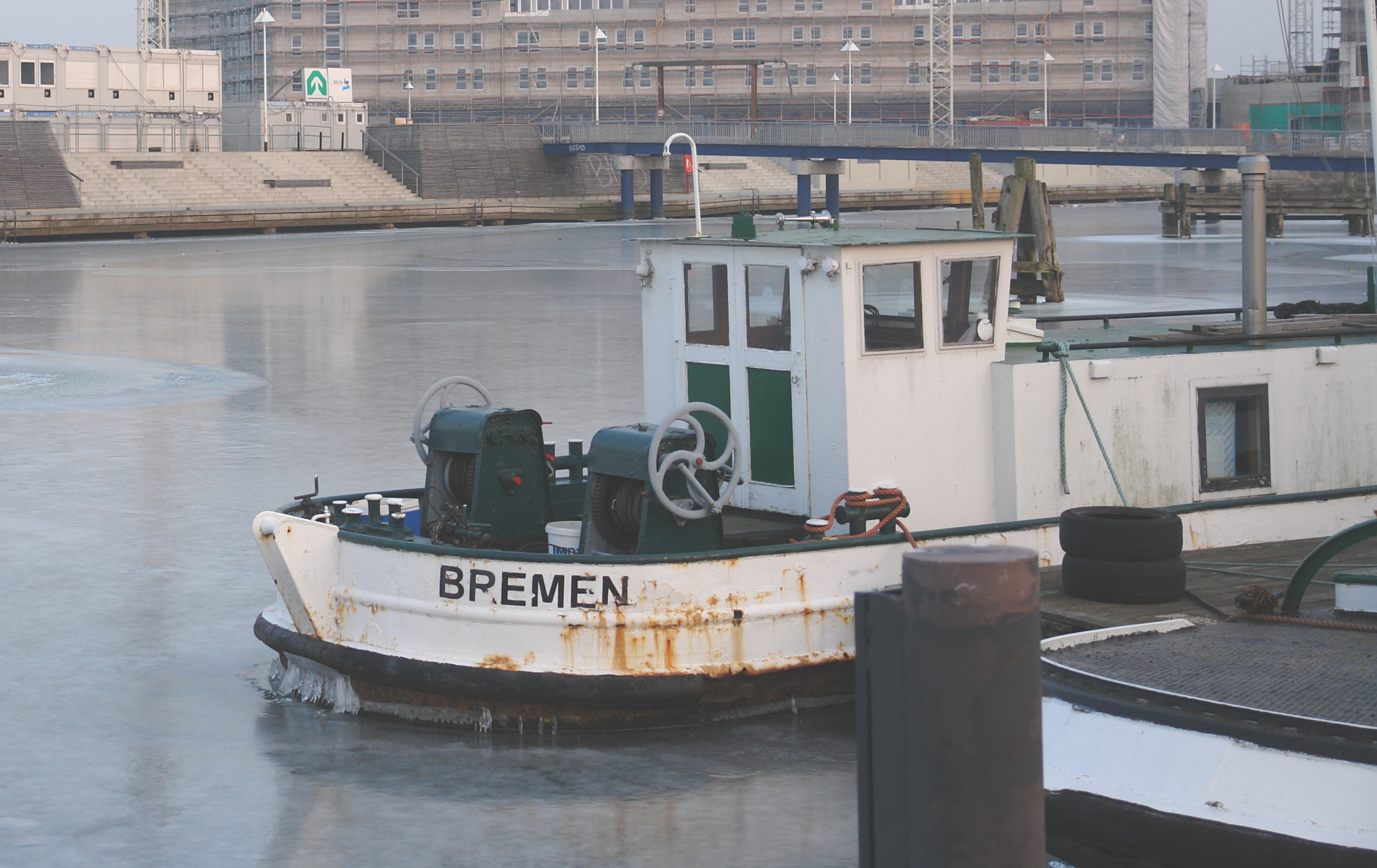Das Foto zeigt ein Boot namens Bremen.